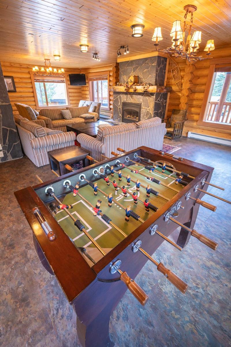 Castle Mountain Chalets Dış mekan fotoğraf